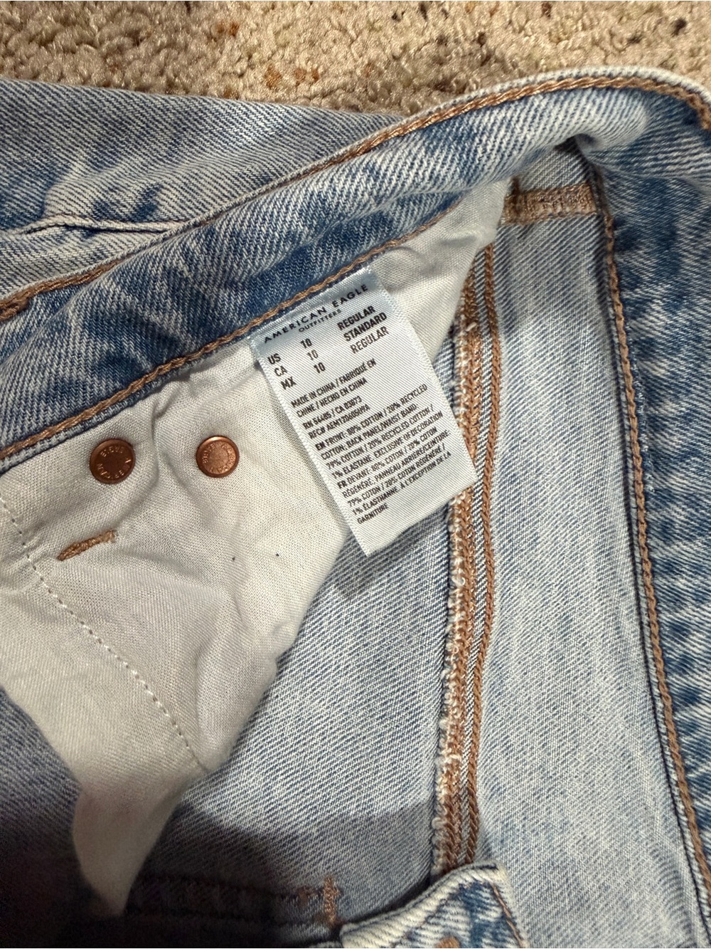 AE Strigid Jeans 10R - Picture 5 of 7